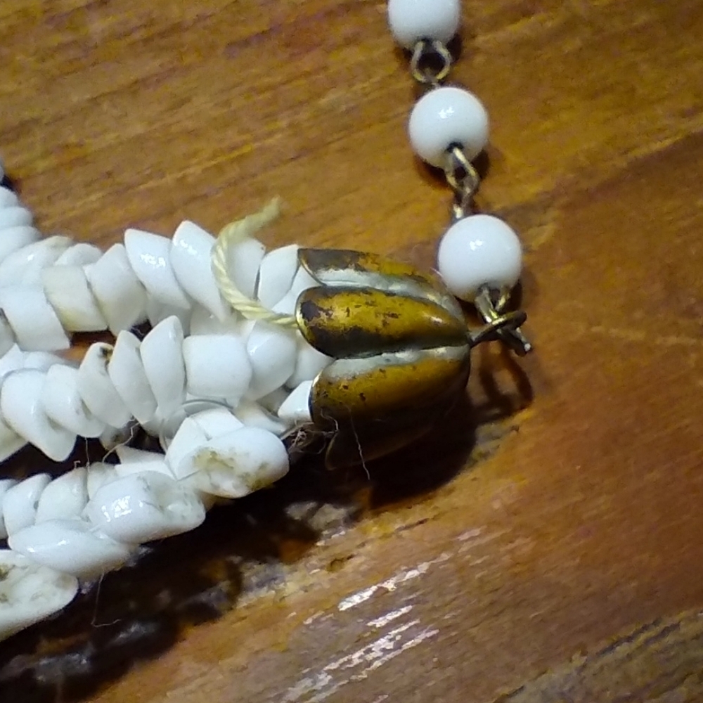 Vintage Multi-Strand Shell Necklace, White, 15 Inches, 2.5 Inch Extension - Picture 3 of 8